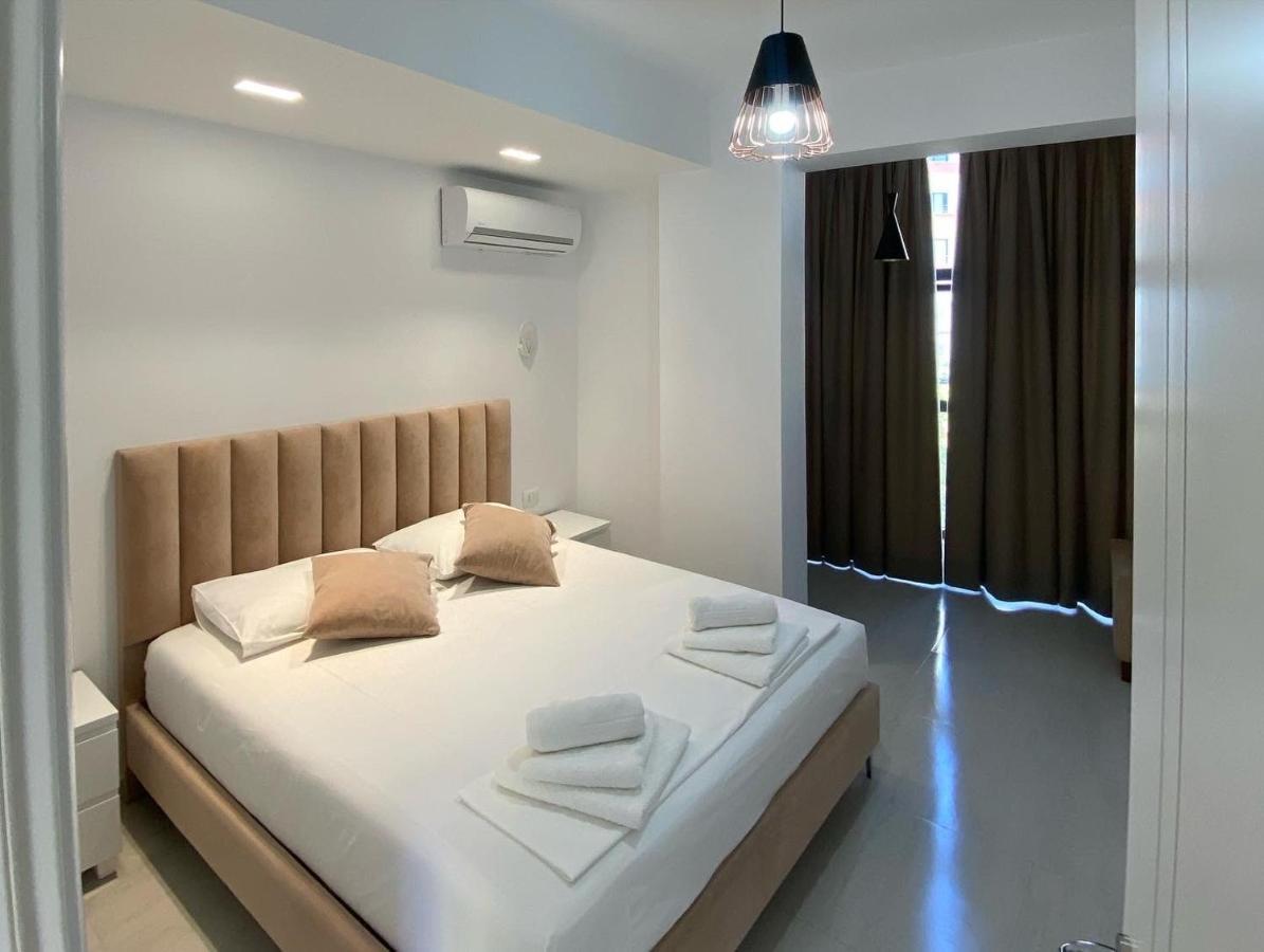 City Glow Apartments Sarandë Exterior foto